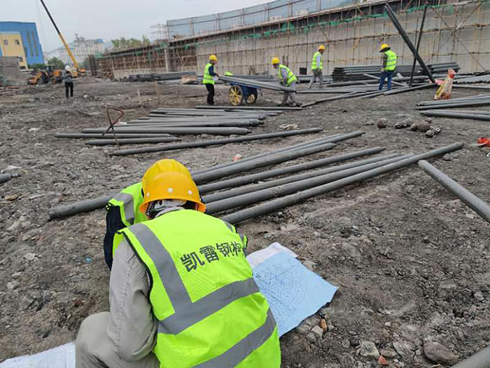 江苏螺栓球网架结构